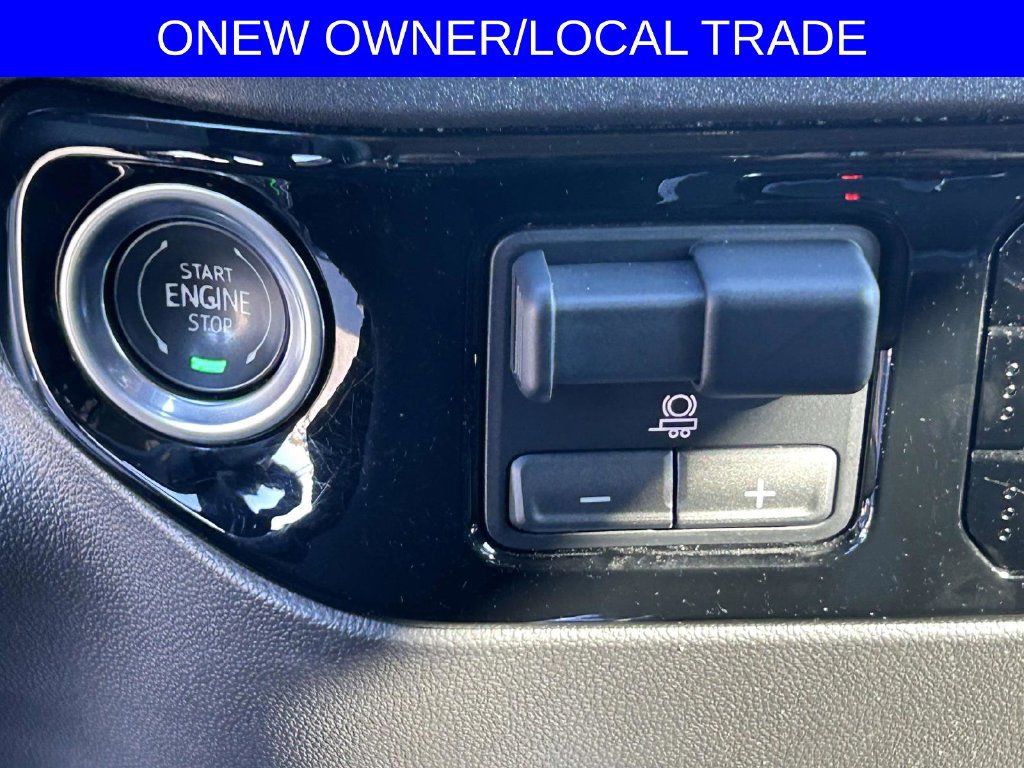 Used 2024 GMC Sierra 1500 SLT w/ SLT Premium Plus Package AWD/4WD image 21