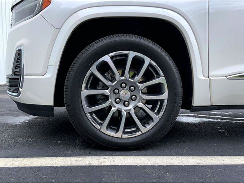 Used 2023 GMC Acadia Denali w/ Trailering Package FWD image 9