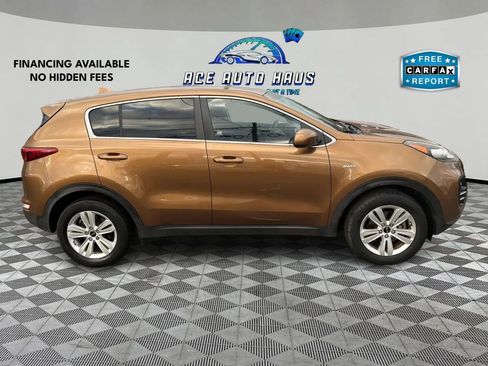 Used 2017 Kia Sportage LX image 8