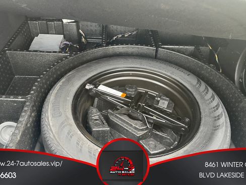 Used 2013 Ford Focus Titanium w/ Titanium Handling Pkg image 21