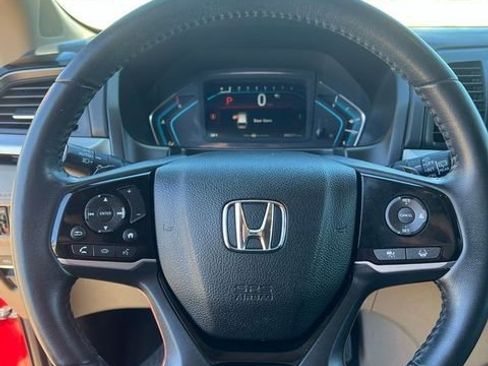 Used 2022 Honda Odyssey Touring image 11