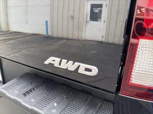 Used 2023 Honda Ridgeline Black Edition image 11