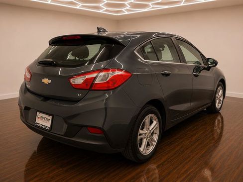 Used 2017 Chevrolet Cruze LT w/ Convenience Package FWD image 7