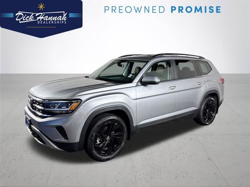 Certified 2023 Volkswagen Atlas SE w/ Black Wheel Package image 1