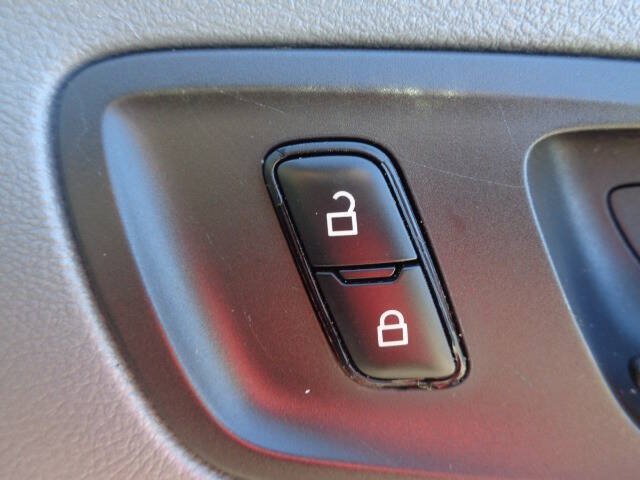 Used 2019 Ford Transit 250 130 Low Roof w/ Exterior Upgrade Package RWD image 24