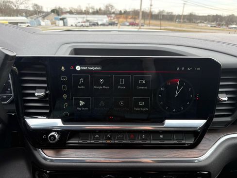 Used 2025 GMC Sierra 1500 SLT image 19