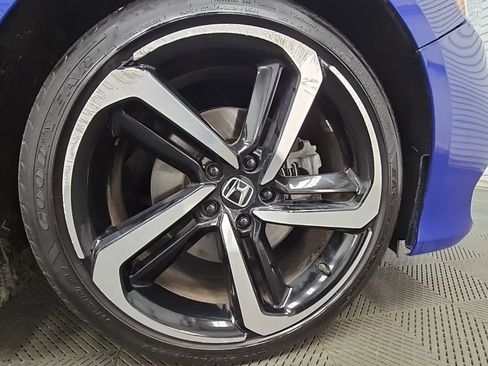 Used 2018 Honda Accord Sport image 42