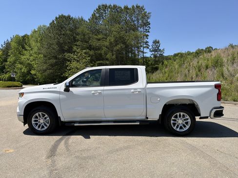 Used 2026 Chevrolet Silverado 1500 LT RWD image 8