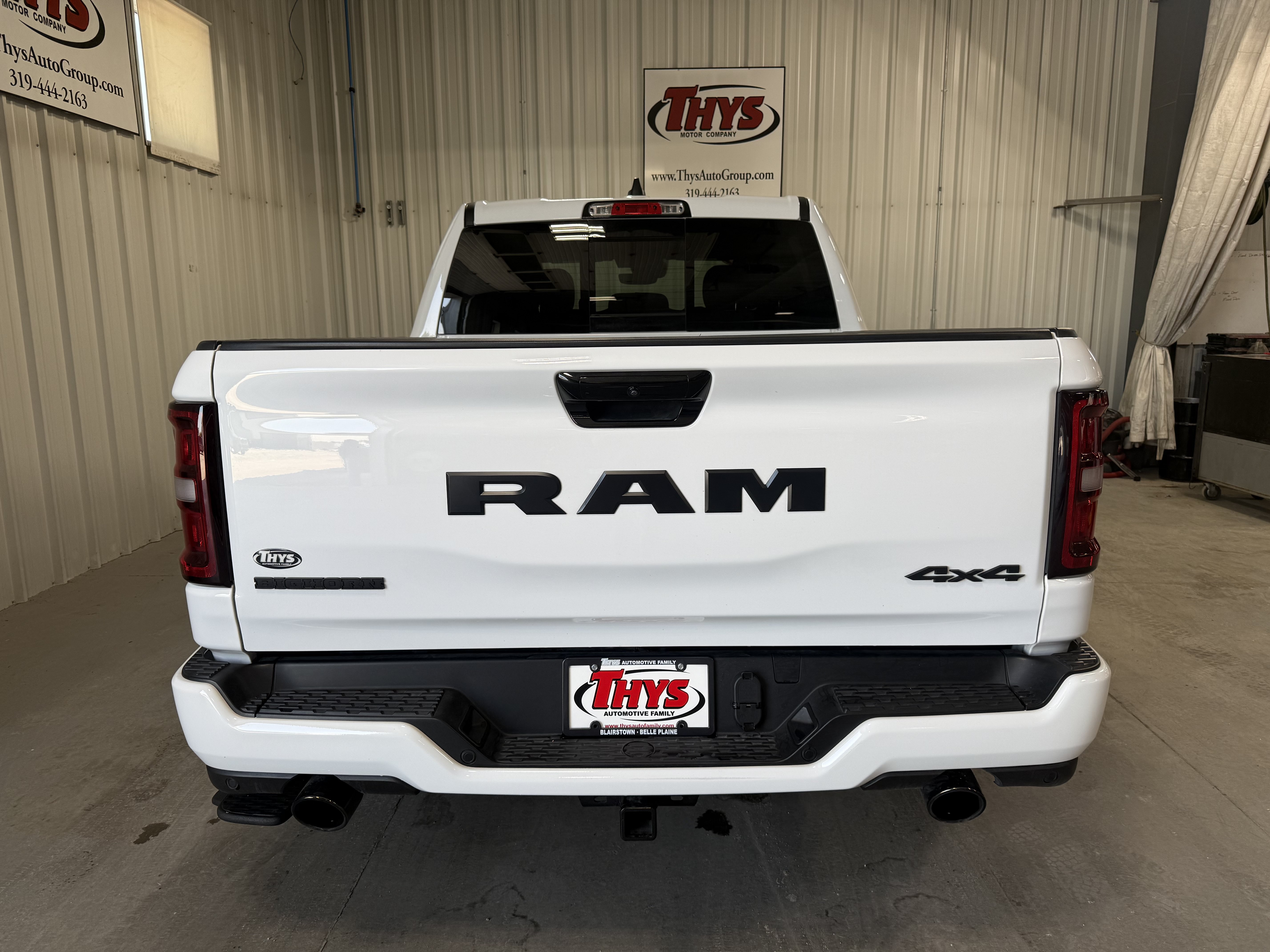 Used 2025 RAM 1500 Big Horn AWD/4WD image 4