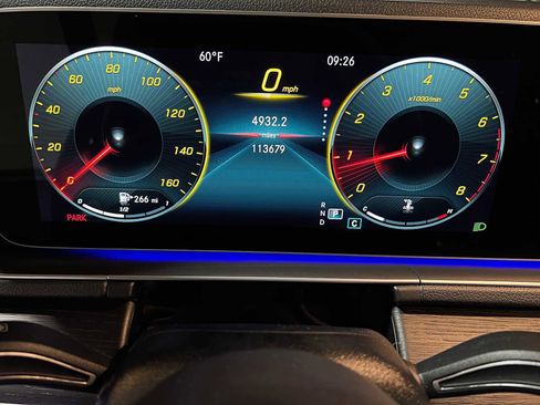 Used 2021 Mercedes-Benz GLE 350 4MATIC image 31