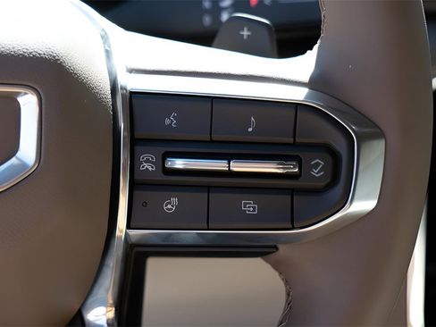 New 2026 GMC Yukon Denali w/ Denali Reserve Package image 13