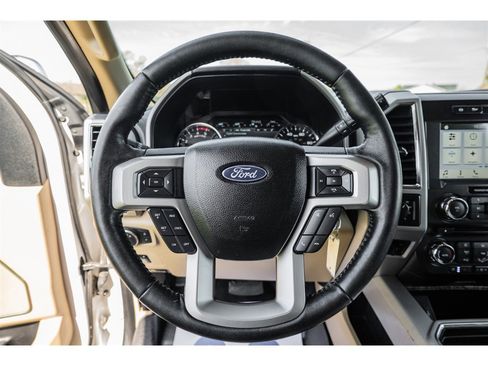 Used 2018 Ford F250 Lariat w/ Lariat Value Package image 17