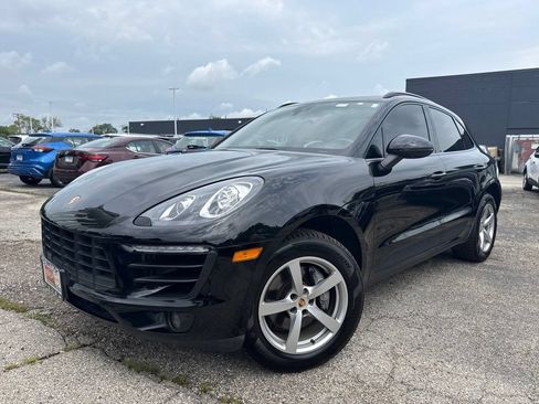 Used 2018 Porsche Macan w/ Driver Memory Package AWD/4WD image 1
