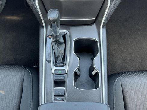 Certified 2022 Honda Accord LX image 16