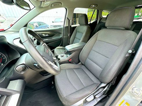 Used 2024 GMC Terrain SLE image 13