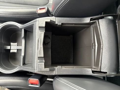 Used 2023 Subaru Forester Limited image 28