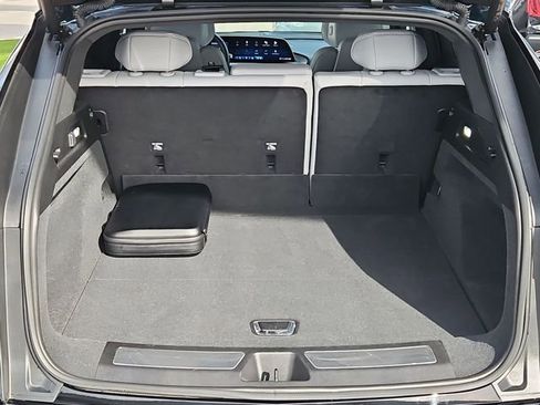 Certified 2024 Cadillac Lyriq Luxury image 25