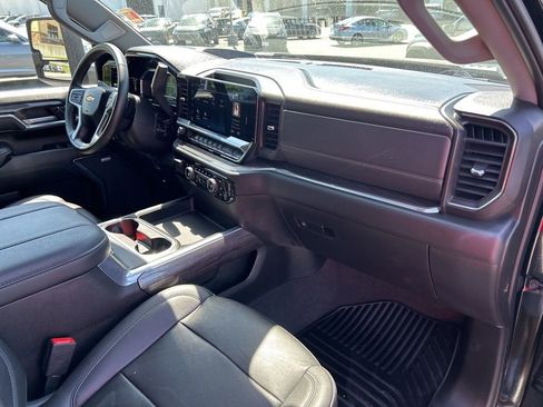 Used 2024 Chevrolet Silverado 2500 LTZ w/ LTZ Convenience Package AWD/4WD image 56