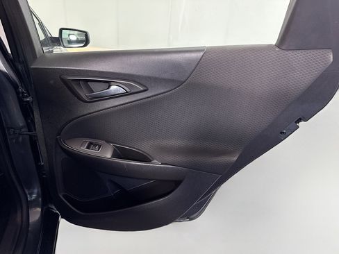 Used 2018 Chevrolet Malibu LT image 28