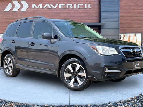 Used 2017 Subaru Forester 2.5i Premium AWD/4WD image 1