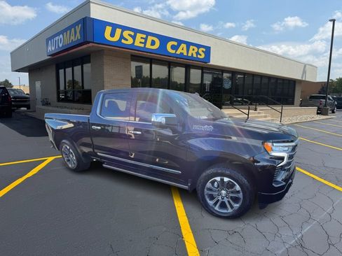 Used 2022 Chevrolet Silverado 1500 High Country w/ Technology Package image 4