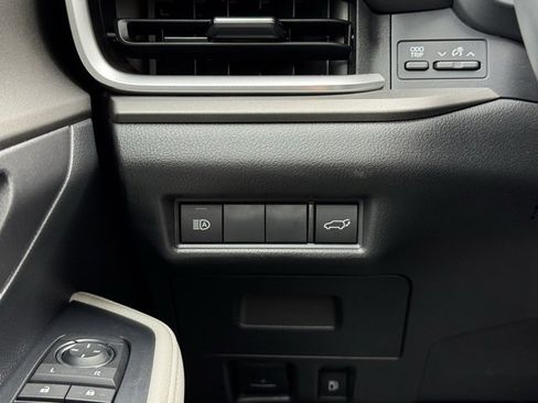 Certified 2024 Toyota Grand Highlander XLE image 37