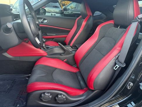 Used 2024 Nissan Z Performance w/ Floor Mat Package image 14