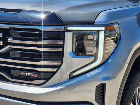 Used 2025 GMC Sierra 1500 AT4 w/ AT4 Premium Package AWD/4WD image 9
