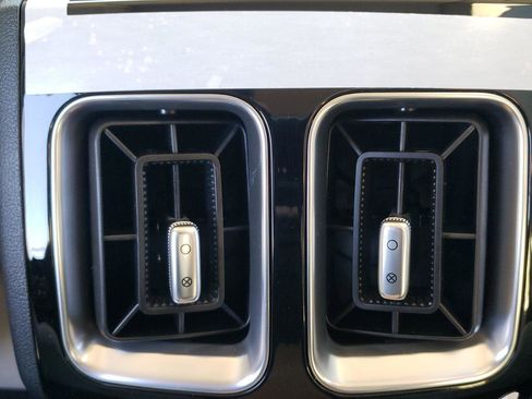 New 2026 Kia Sorento SX image 10