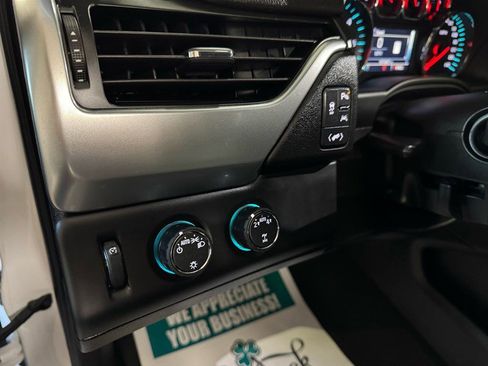 Used 2019 Chevrolet Tahoe LT image 15