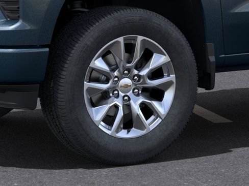 Used 2024 Chevrolet Silverado 1500 Custom image 9