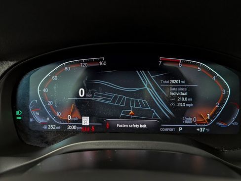 Certified 2024 BMW X4 xDrive30i w/ Convenience Package image 34