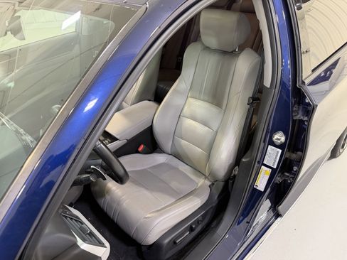 Used 2018 Honda Accord Touring image 11