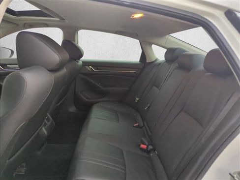 Used 2018 Honda Accord EX-L image 18