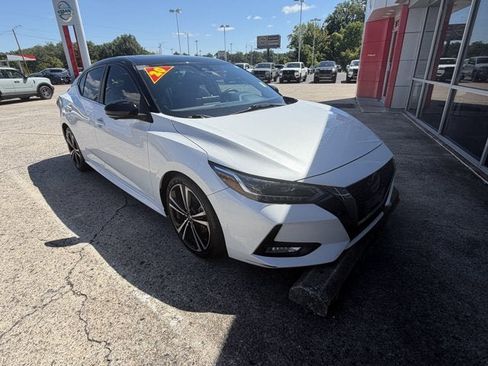 Used 2020 Nissan Sentra SV FWD image 4