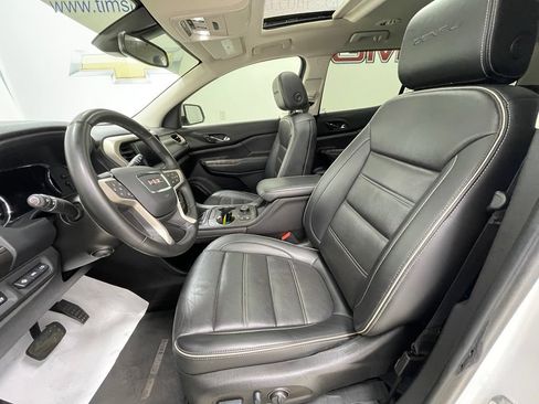 Used 2023 GMC Acadia Denali AWD/4WD image 20