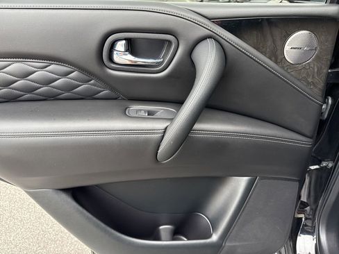 Used 2021 INFINITI QX80 Sensory w/ All-Season Package image 13