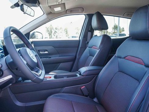 New 2026 Nissan Kicks SR image 18