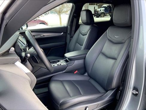 Used 2023 Cadillac XT5 Luxury w/ LPO, Floor Liner Package image 23