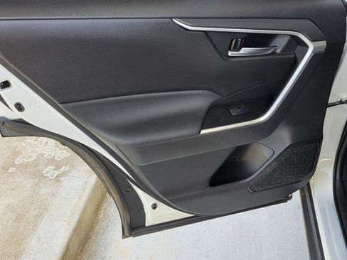 Certified 2022 Toyota RAV4 XLE w/ Convenience Package image 31