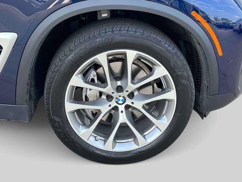 Used 2024 BMW X5 xDrive40i w/ Premium Package AWD/4WD image 9