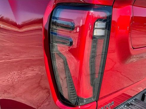 Used 2025 GMC Sierra 3500 AT4 w/ AT4 Premium Plus Package image 24