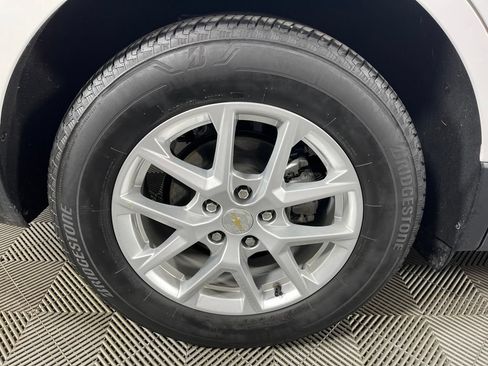 Certified 2024 Chevrolet Equinox LT AWD/4WD image 22