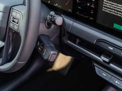 New 2027 Kia Telluride X-Line SX Prestige AWD/4WD image 12