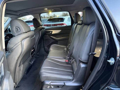 Used 2025 Acura MDX image 17