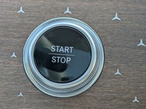 Used 2023 Mercedes-Benz EQS 450+ SUV image 31