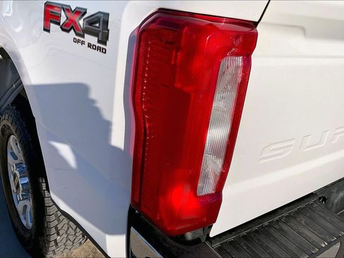 Used 2024 Ford F250 XLT w/ FX4 Off-Road Package image 40