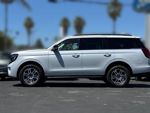New 2026 Ford Expedition Active AWD/4WD image 7