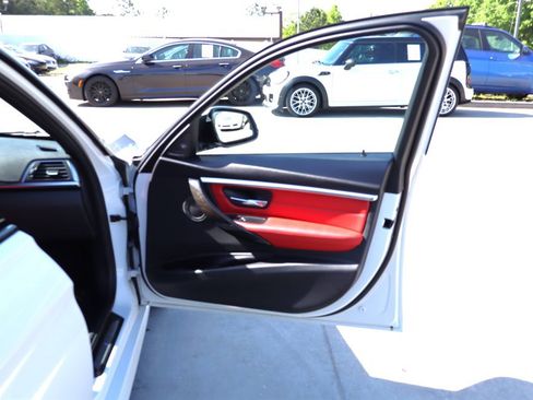 Used 2016 BMW 340i xDrive Sedan image 38