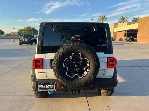 Used 2022 Jeep Wrangler Unlimited Rubicon 4xe w/ Steel Bumper Group AWD/4WD image 9